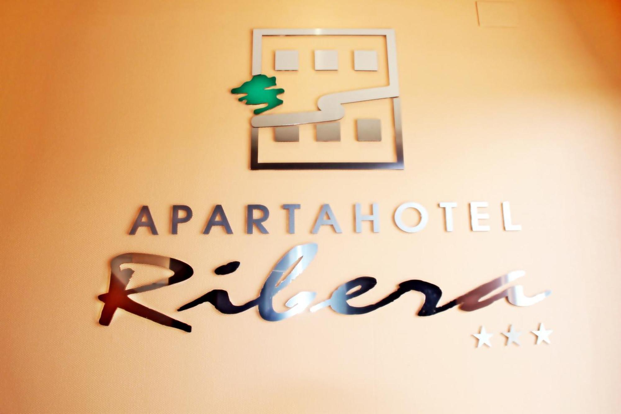 Apartahotel Ribera Arroyo de la Encomienda Buitenkant foto