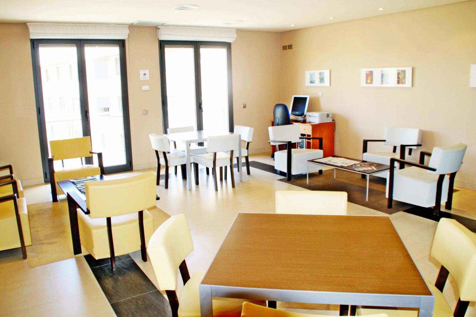 Apartahotel Ribera Arroyo de la Encomienda Buitenkant foto